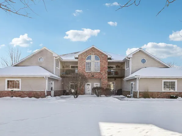 521 Lawson School ROAD #8, Delavan, WI 53115