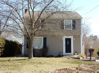 1221 Woodward Ave, Akron, OH 44310