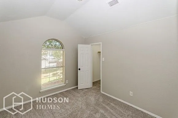 628 Saint Eric Dr — Photo 5