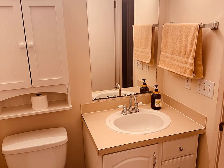 10819 NE 37th Pl #101 — Photo 20