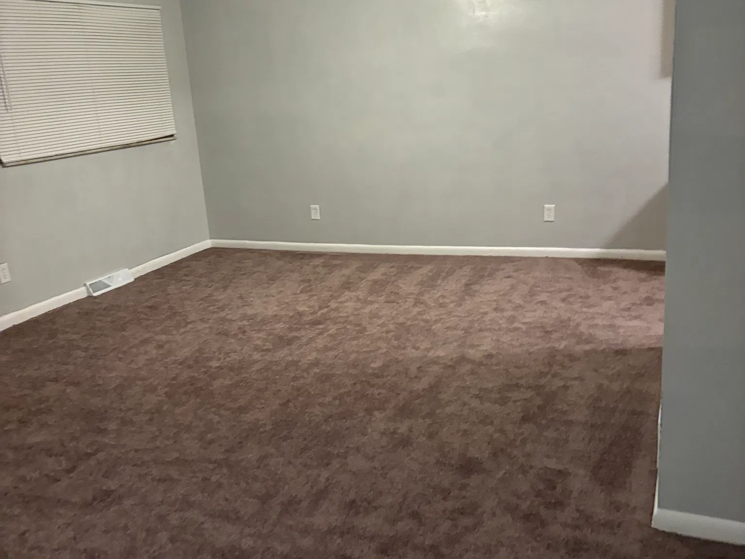 1 bed, 900 sqft, $1,400 — Photo 2