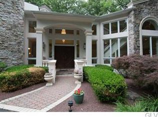 1742 Central Park, Orefield, PA 18069