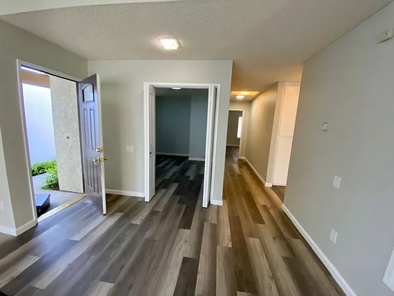 7084 Island Village Dr — Photo 21
