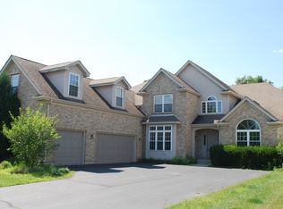 448 Prairie Ridge Dr, Winthrop Harbor, IL 60096