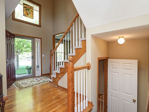 4th image of 15225 W 139th Ter