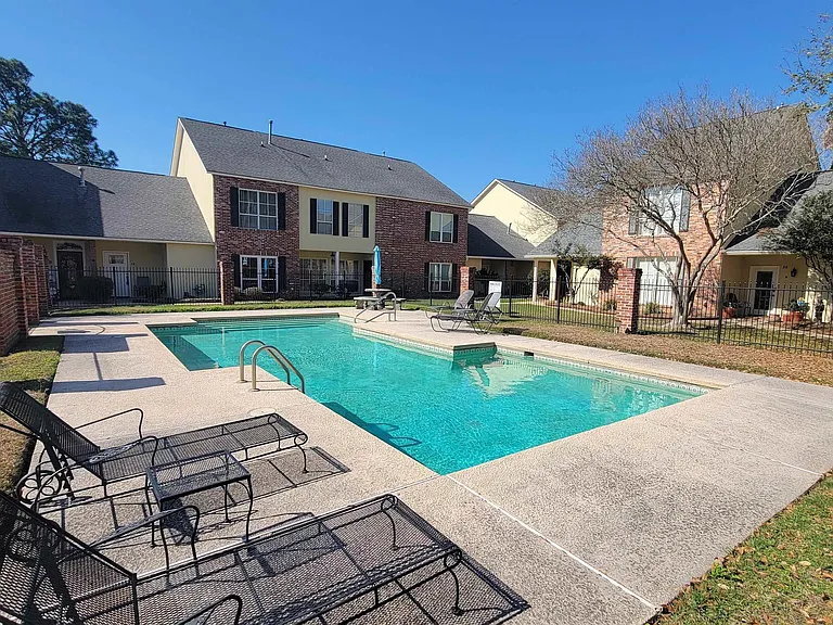 9007 Highland Rd #34 — Photo 22