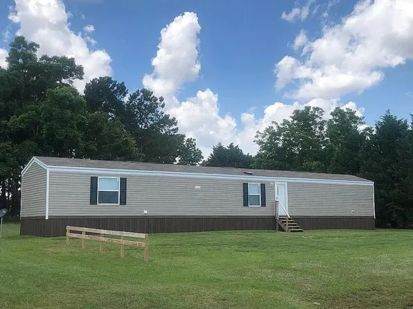 181 Bradford Cir, Headland, AL 36345