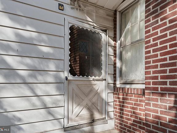 4th image of 3866 Frankford Ave