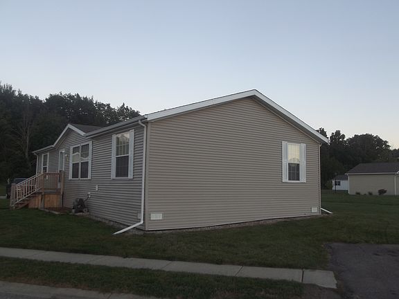 2nd image of 23119 Magnolla Dr