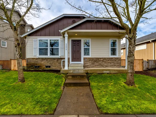 5854 Avalon St, Eugene, OR 97402