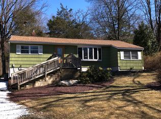 27 Pond Eddy Rd, Vernon, NJ 07462