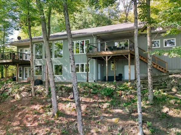621 Deer Run Rd, Magnetawan, ON P0A 1C0
