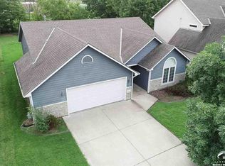 2616 Bluestem Dr, Lawrence, KS 66047