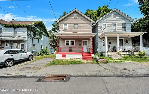 630 E Lackawanna Ave Photo 1