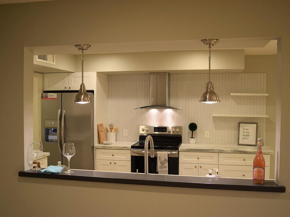 1st image of 601 E Palo Verde Dr Unit 21