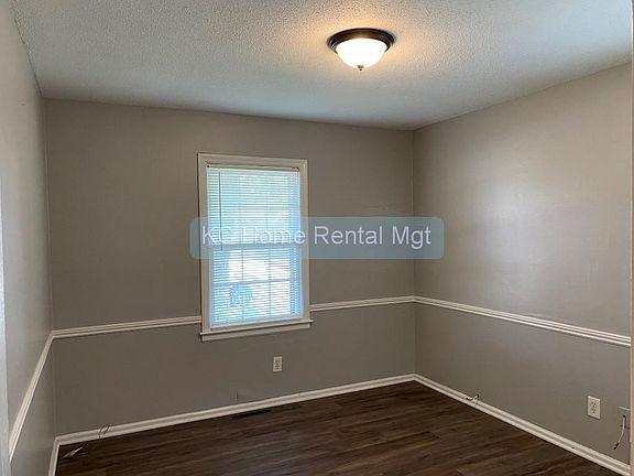 4th image of 11602 Fuller Ave