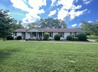 1019 Old Shackle Island Rd, Hendersonville, TN 37075