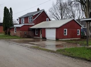 110 W McMillan Ave, Newberry, MI 49868