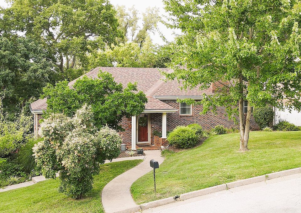 1st image of 2708 Twin Hills Rd
