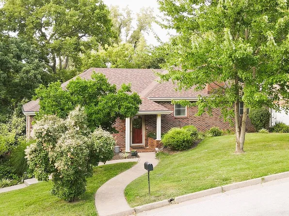 2708 Twin Hills Rd, Jefferson City, MO 65109