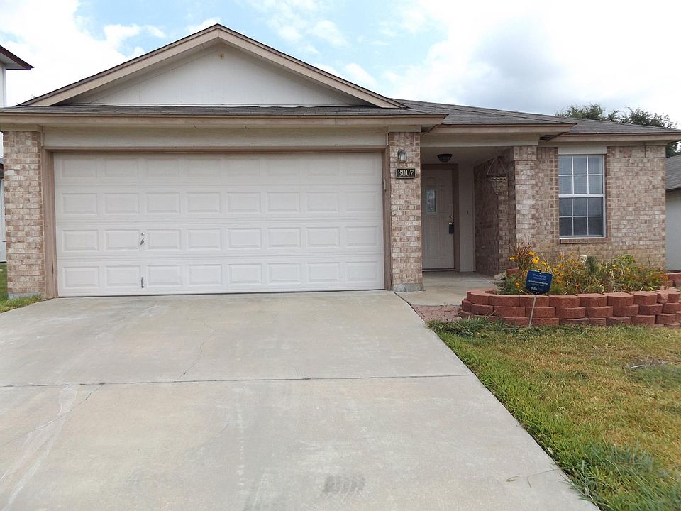1st image of 3007 Ellis Dr