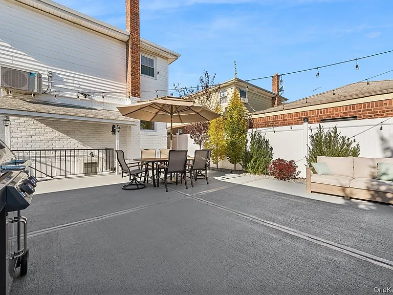 139 Gibson Blvd — Photo 29