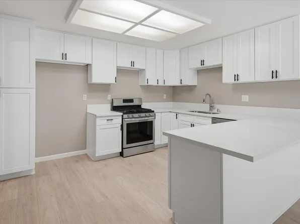 28381 Connie Ct, Santa Clarita, CA 91387