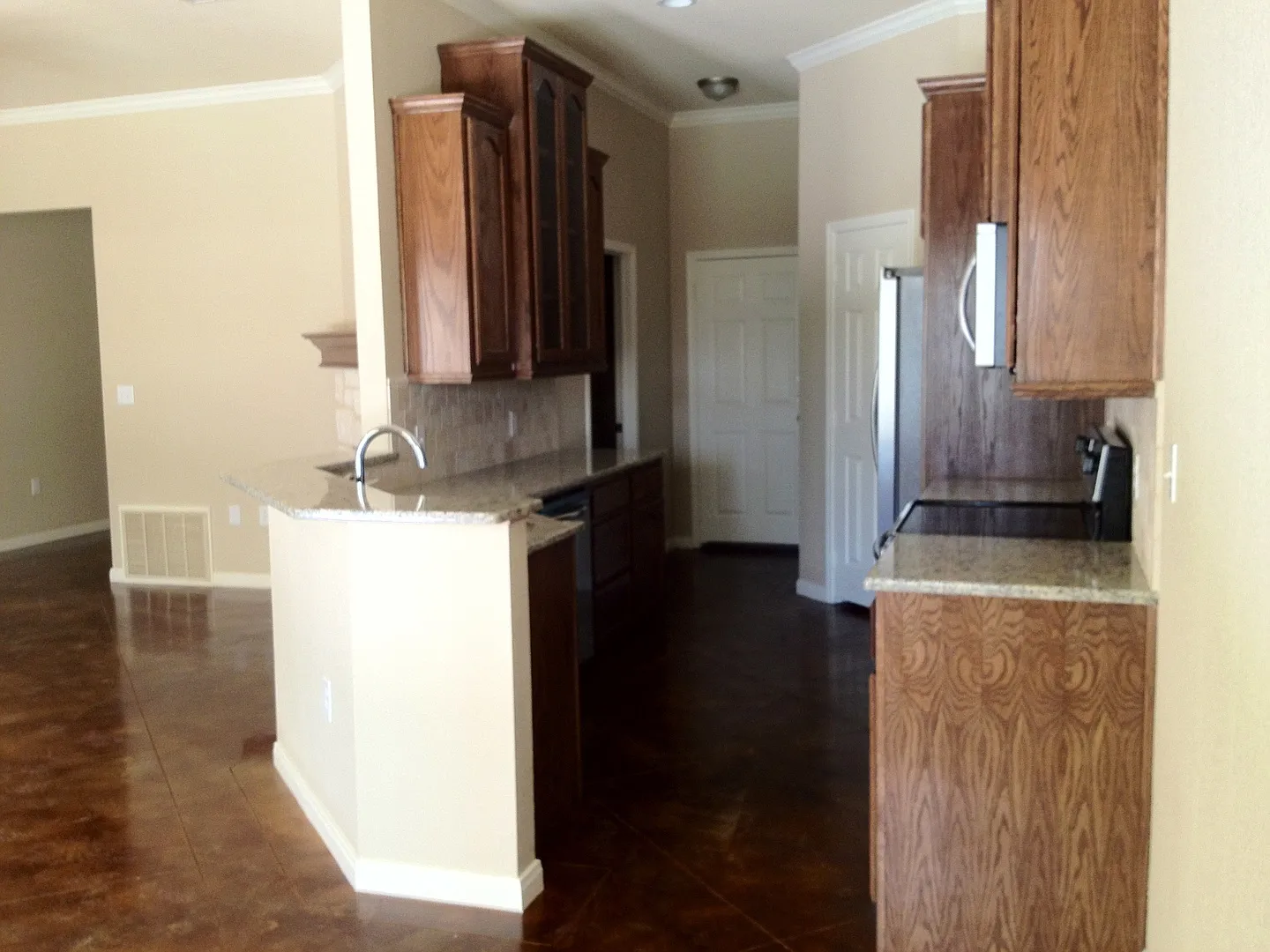 Duplex — Photo 1