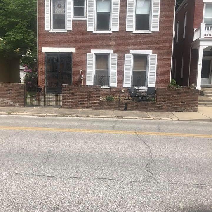 1st image of 114 Mulberry St