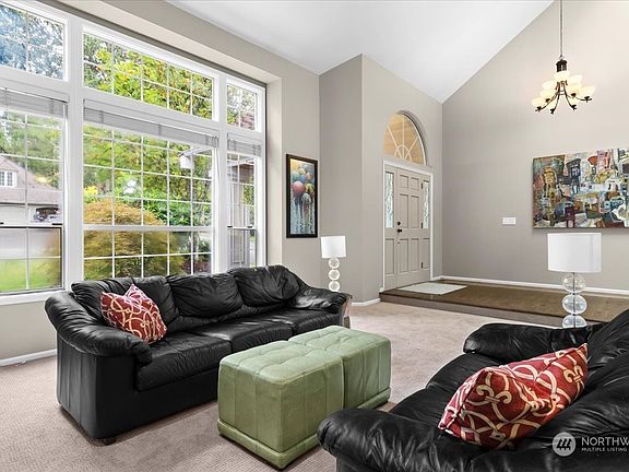 5th image of 22207 NE 21st Way