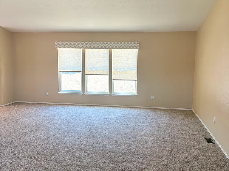 3320 W Durham Ferry Rd — Photo 45