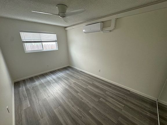 5th image of 4945 Narragansett Ave #1
