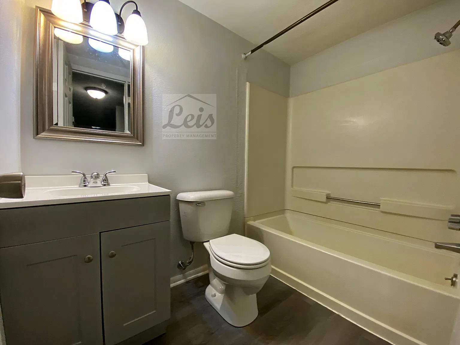 212 N Main Street, Apt. 4B - 4B — Photo 3