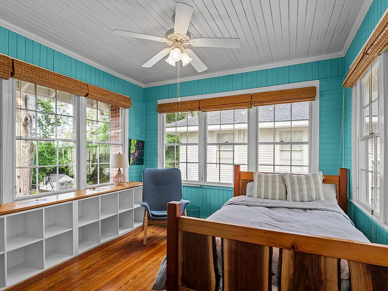 2509 Bellevue Ave — Photo 21