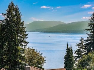 17501 NE 4th Pl, Bellevue, WA