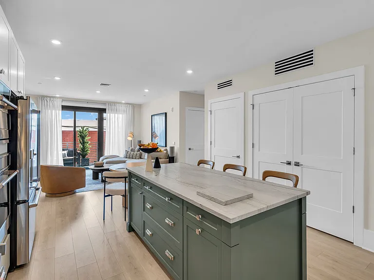 215 2nd Ave #203 — Photo 5