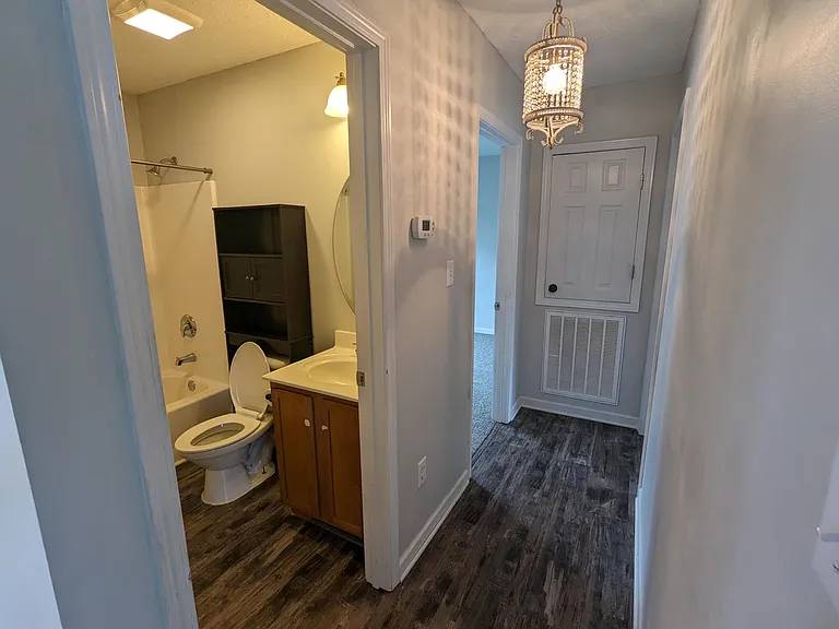 61 Newberry Dr — Photo 10