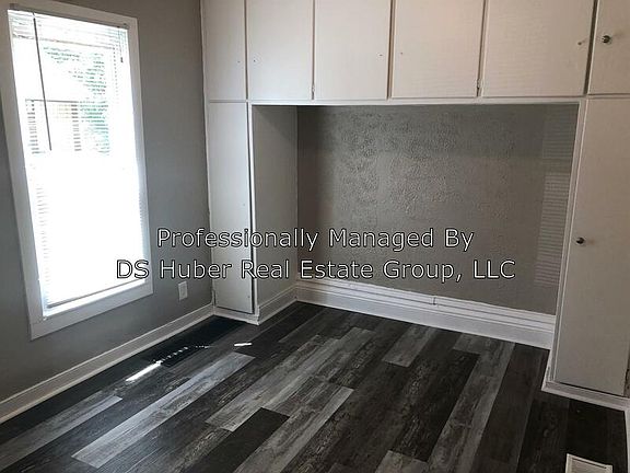 2nd image of 709 W Saginaw St APT 3