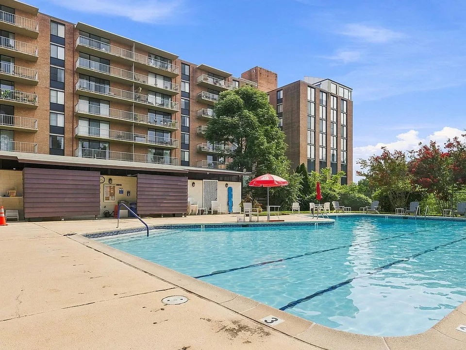 801 Yale Ave #104