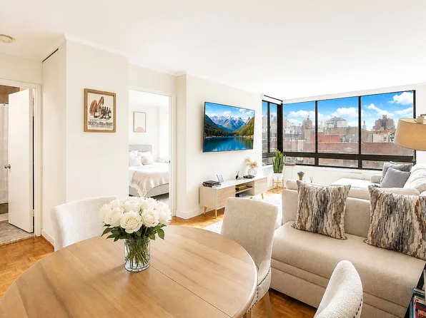 225 W 83rd St APT 7C, New York, NY 10024