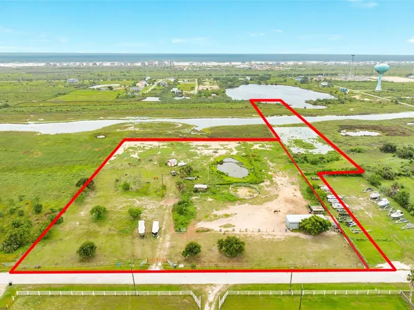 12123 Ostermeyer Rd, Galveston, TX 77554