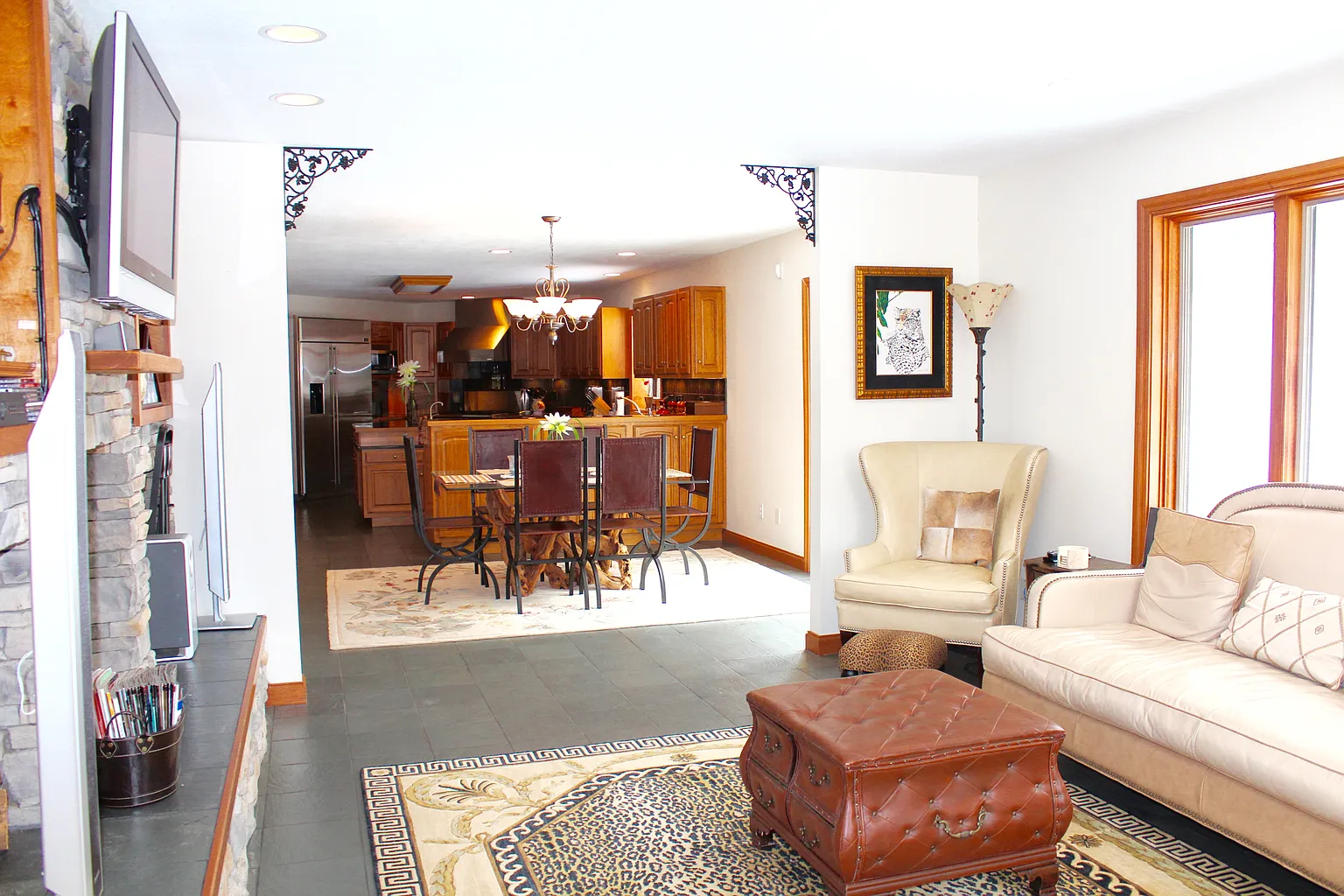 135 Hazel View Dr photo 1