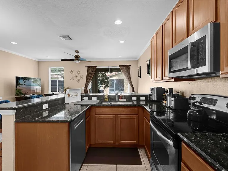5150 Fiorella Ln — Photo 6