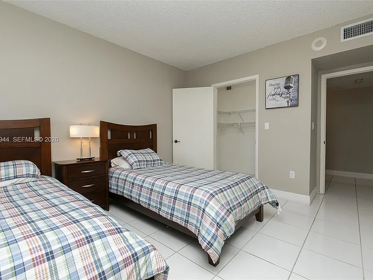 8855 Collins Ave #6F — Photo 12