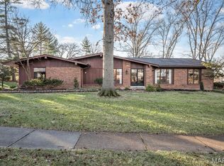 502 Richley Dr, Chesterfield, MO 63017