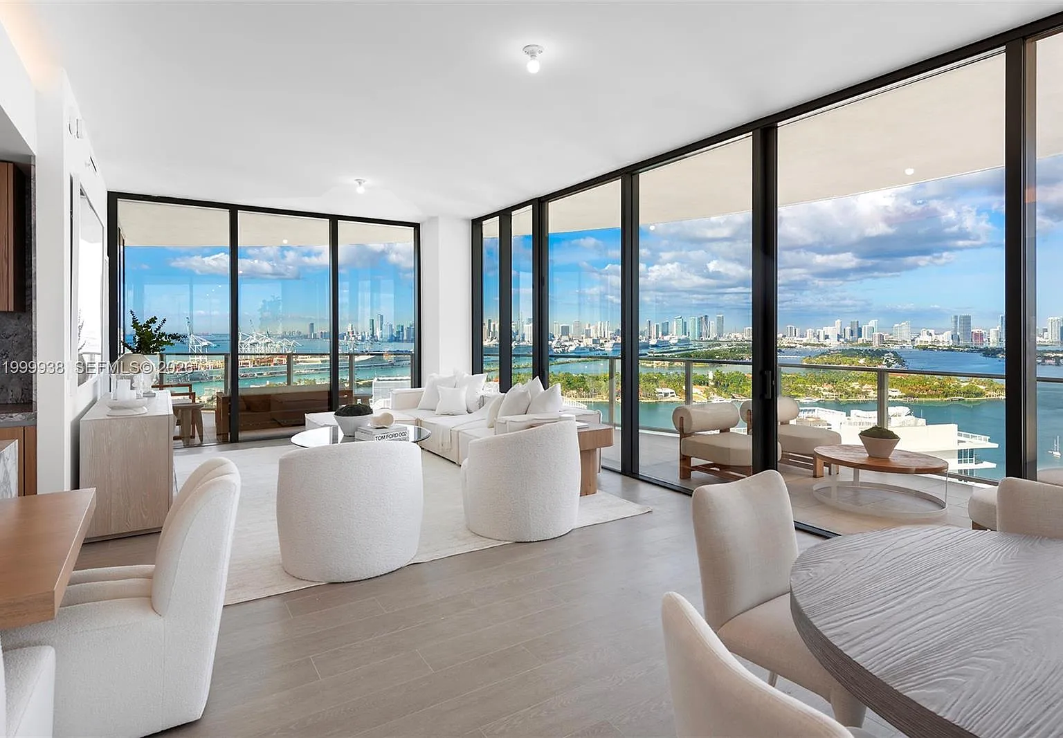 Five Park Residences — Photo 3