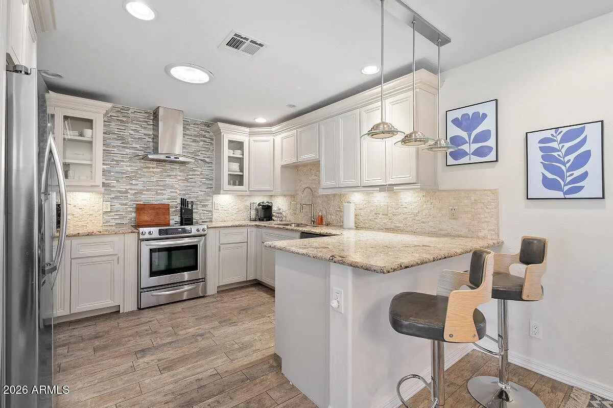 4 bed, 1723 sqft, $4,500 — Photo 4