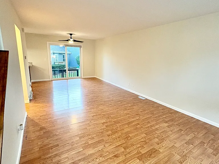 228 Dakota Ct #A — Photo 5
