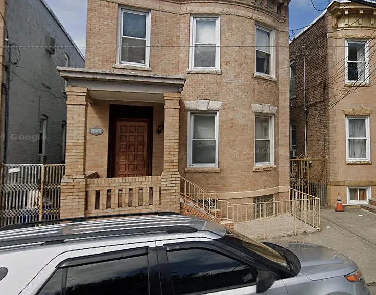 6031 Tyler Pl #2 — Photo 2