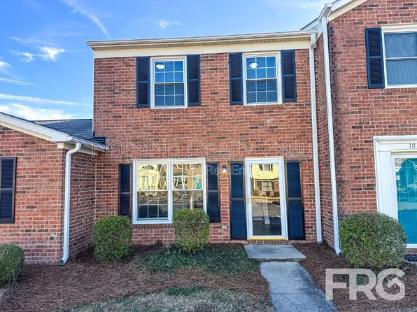 2700 Thackery Rd, Greenville, NC 27858